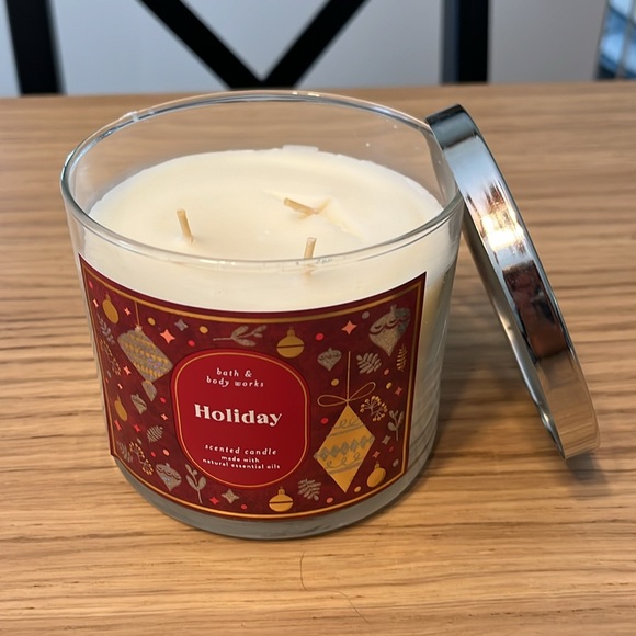 Bath & Body Works 3 Wick Candle. Holiday. - Picture 2 of 4